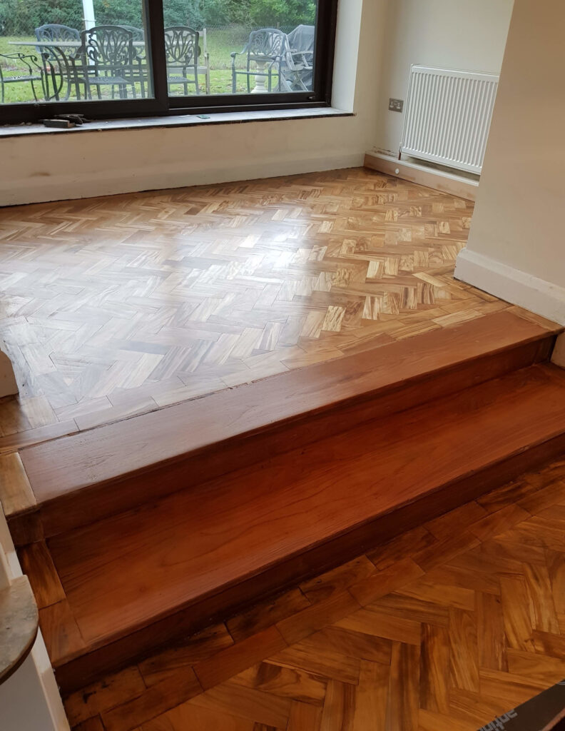 How to restore a wooden floor